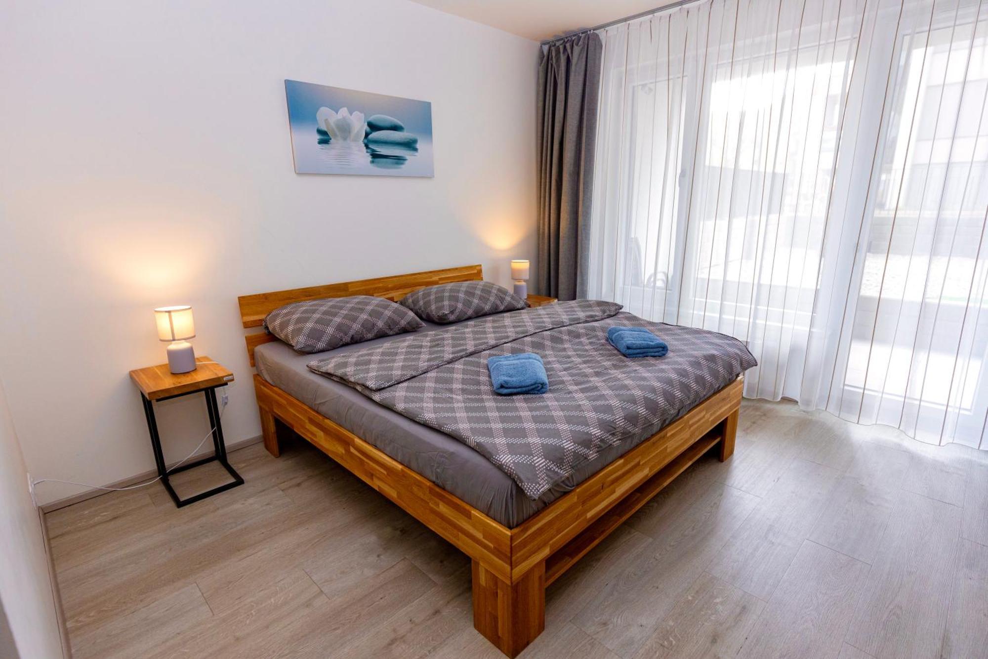 Modern Apartment • Garden • Near The City Center براغ المظهر الخارجي الصورة