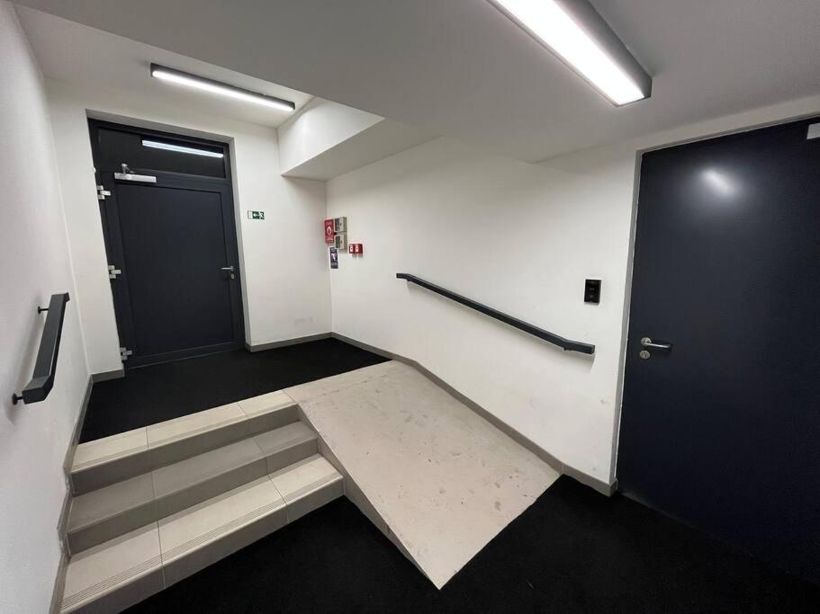 Modern Apartment • Garden • Near The City Center براغ المظهر الخارجي الصورة
